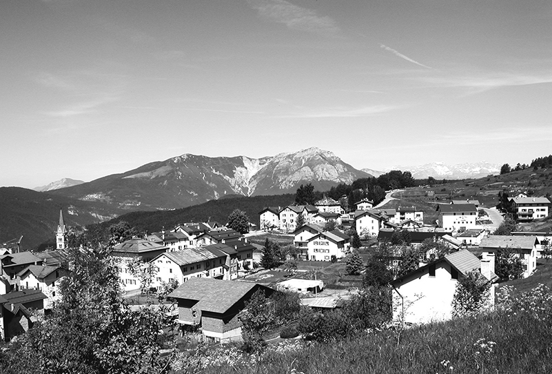 Lusérn-Luserna: das Dorf, gesehen von 